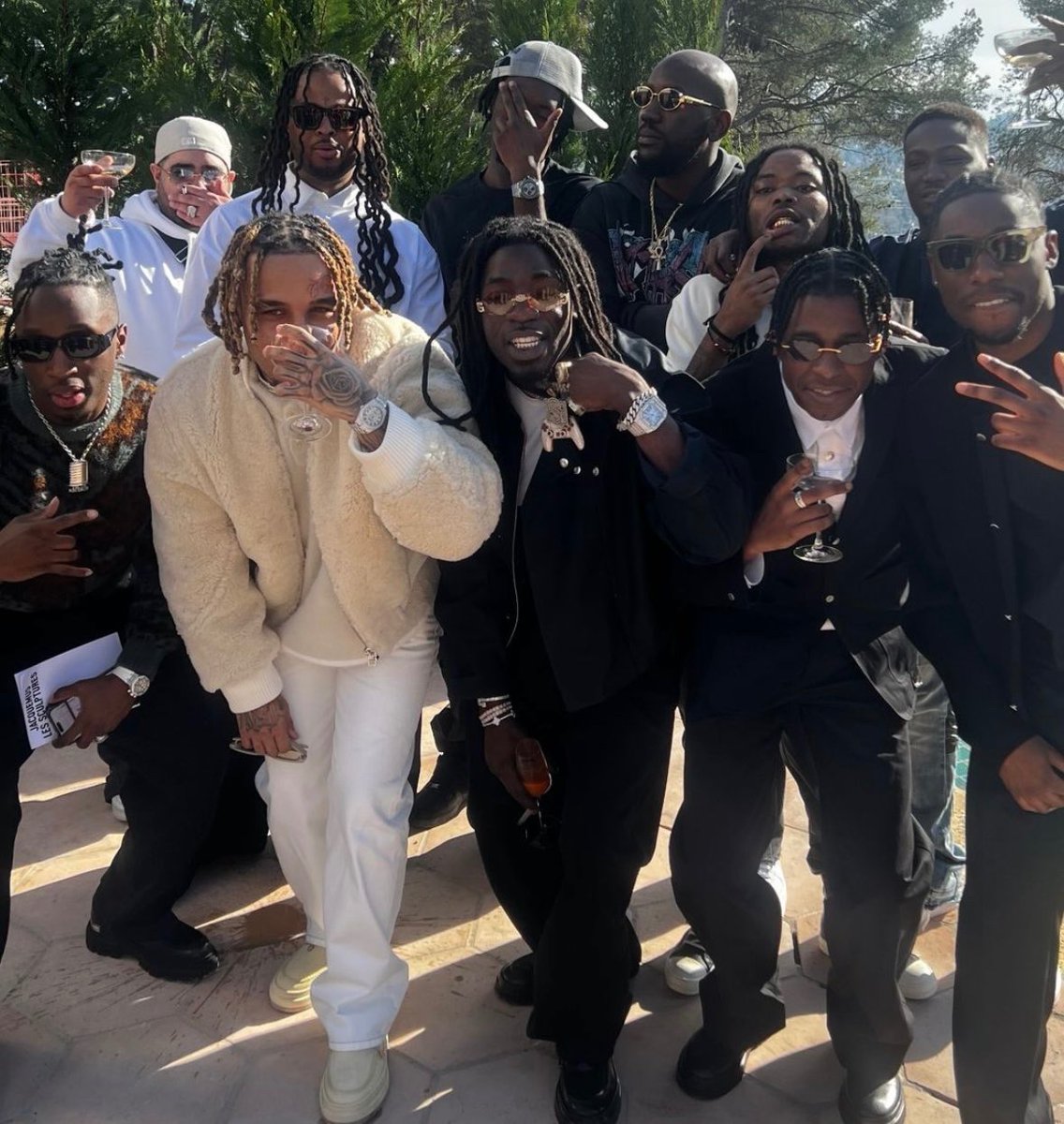 ShadesFrance's tweet photo. Le rap francophone était à l’honneur lors du dernier défilé Jacquemus 📸 https://t.co/ITDpHR3Fdz