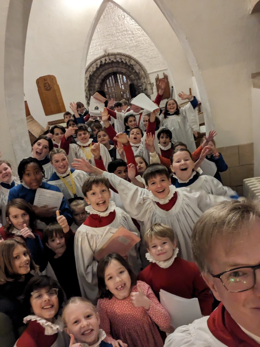 LlandaffChoir's tweet photo. On Saturday we welcomed over 20 children to our Chorister Experience Day for the opportunity to find out about being a Chorister @LlandaffCath and @cslcardiff. 

A great day of craft, exploring the Cathedral and singing  culminated in a great service of #Evensong. https://t.co/eaOVQ7Rvdx