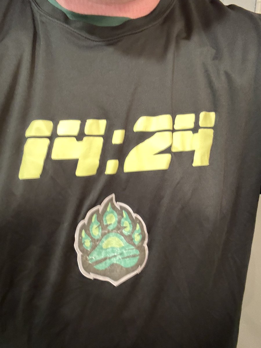 jakelindy2021's tweet photo. Great day for ✌🏻
Own your 14:24!
#IYKYK #havemade #jucoroute https://t.co/e5jydNIauY