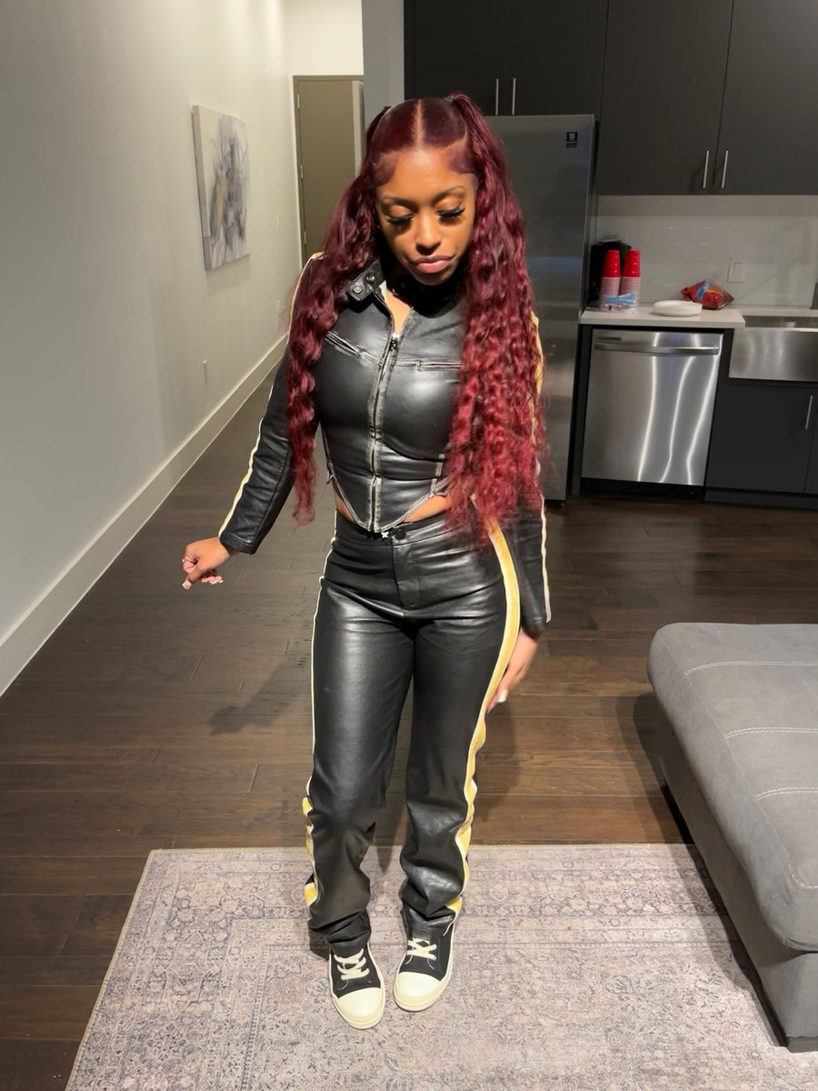God’s Girl tweet media