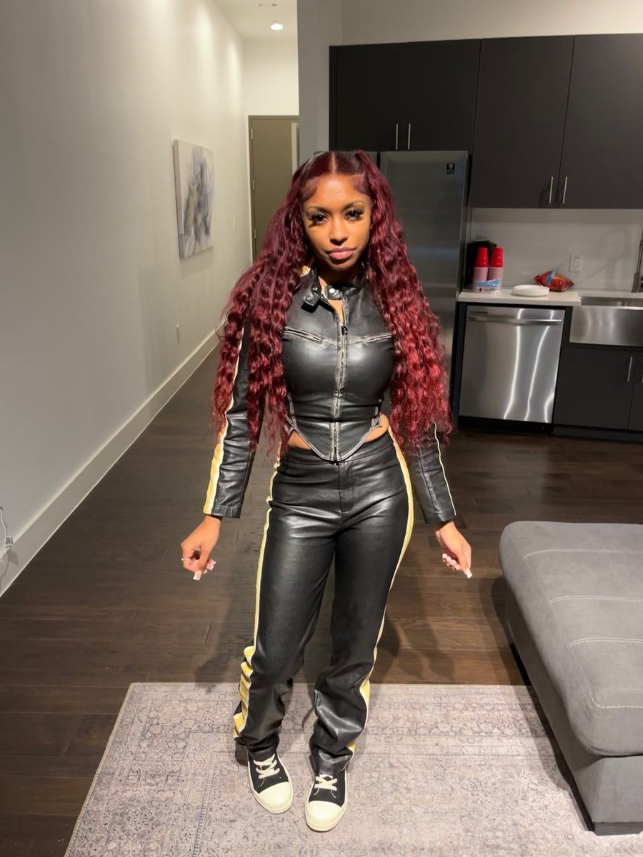 God’s Girl tweet media