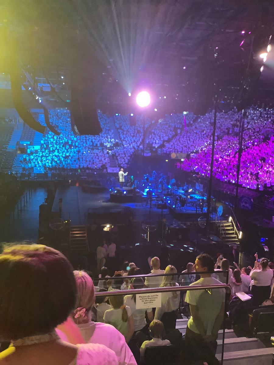 westheathprim's tweet photo. #WHPSChoir had a fantastic time at Young Voices on Friday! They sang their hearts out! Well done to all the children involved!
#WHPSMusic #WHPSArtsmark #WHPSValues https://t.co/tKD5Vw60OT