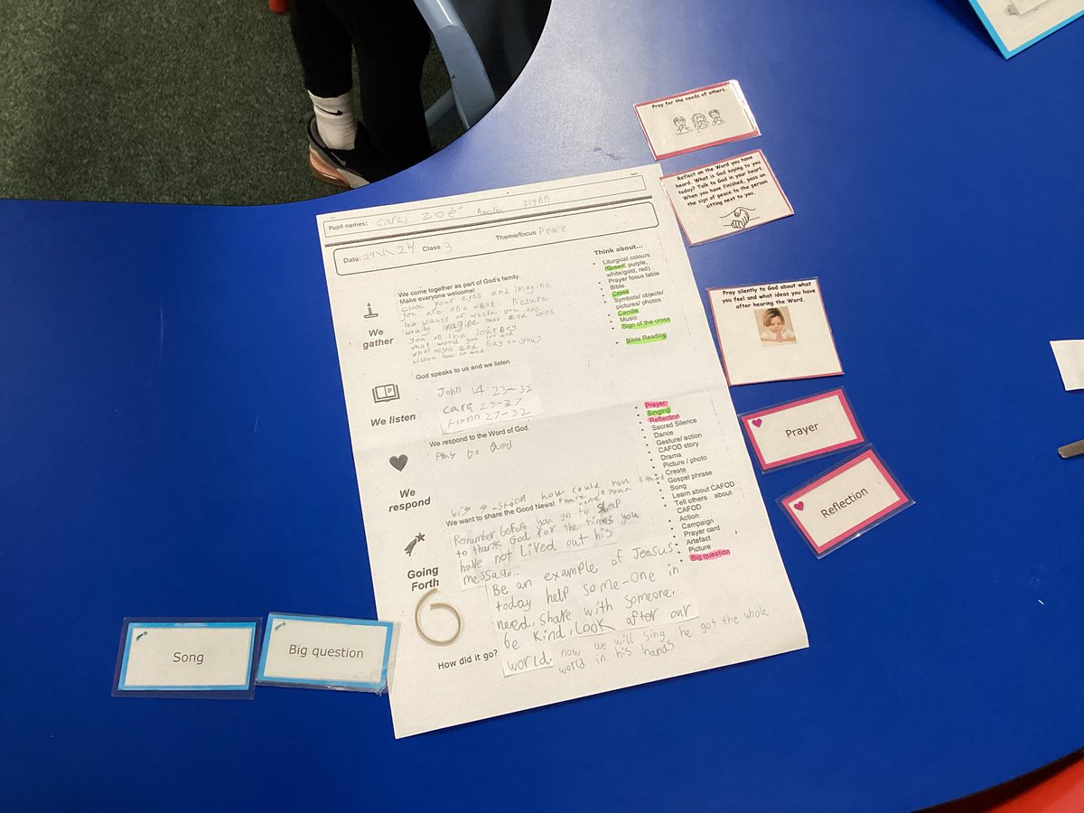 Dosbarth3's tweet photo. Today’s pupil planned prayer and liturgy using our CST theme; promoting peace. #collectiveworshipYES #CSTYES #CatholiclifeandmissionYES https://t.co/RPXj9vxG7x