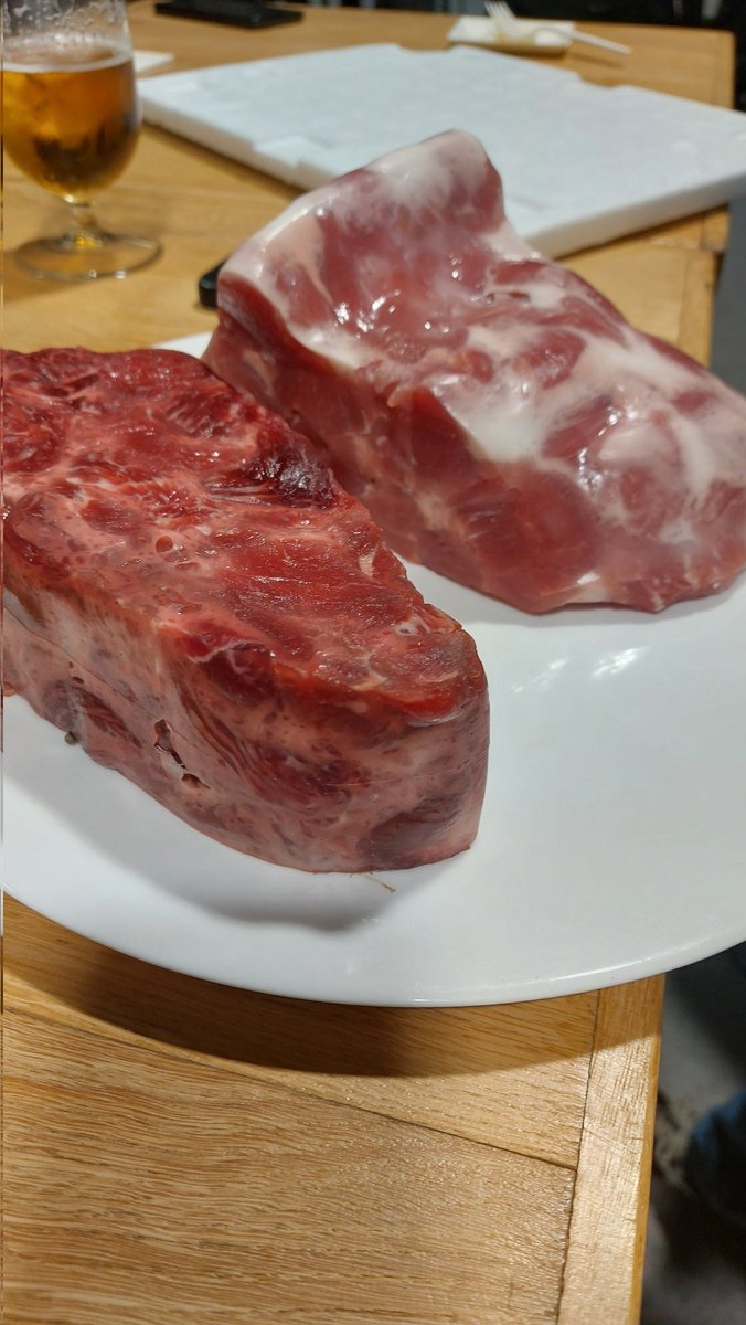 Te levantas un día y te comes un trozo de carne hecho con impresora <a href="/Cocuus_/">Cocuus</a> <a href="/madridfusion/">madrid fusion</a>