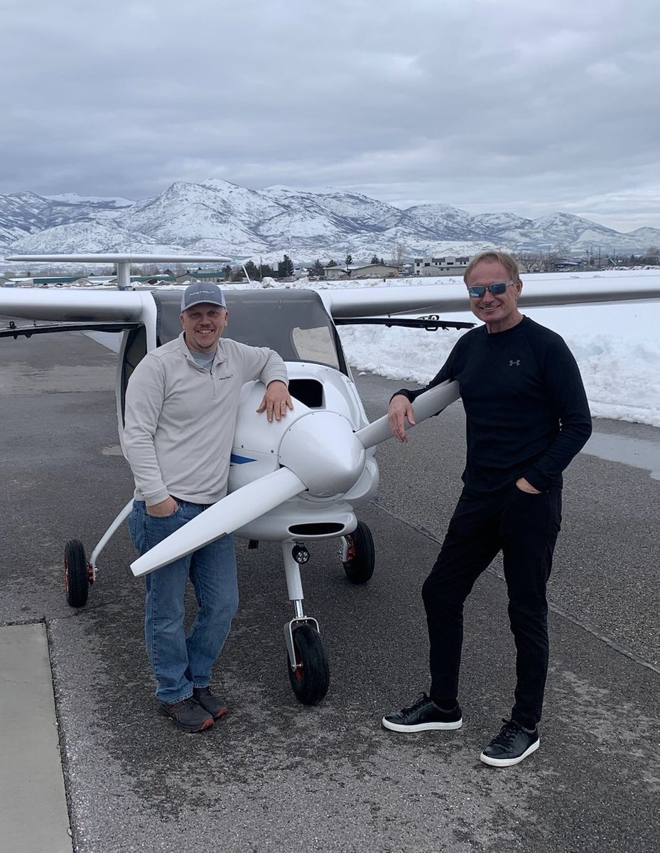 Is it work when you love what you do? ✈️❤️
#pilotlife✈ #lovetofly #pilots #mountainflying #pilottraining #mondaymotivation #monday #lovewhatyoudo #flypipistrel #pipistrel #textroneaviation #textron #elementalaviation #pipistrelalphatrainer #flygarmin #garming3xtouch #rotaxengine