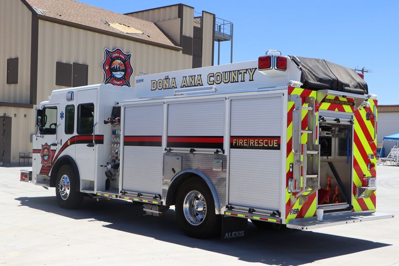 DACinformation's tweet photo. Doña Ana County Fire/Rescue is hiring Firefighter/EMTs.  It's an incredible opportunity to join our dedicated team and serve our community. If you're interested, don't wait! Visit https://t.co/jqirYqlF7D TODAY! 

#DACfire #HRproud #DACfamily #BecomeAFirefighter #jobopportunity https://t.co/V81Yt9YGTZ