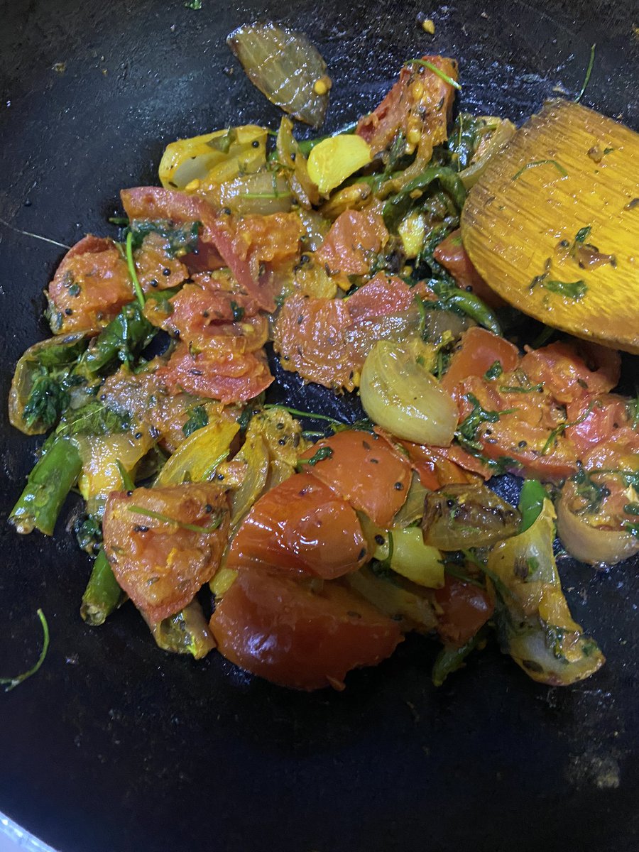 batta_charry's tweet image. Tomato 🍅 kothmeer chutney 
#todaysmenu