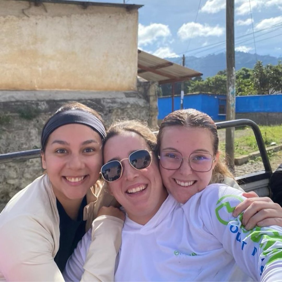 DPhiEIHQ's tweet photo. Members from @sudphie recently spent time in Guatemala 🇬🇹 making a difference in the local communities by building houses with @commonhomefde! 

@graciebarnez
@saracsalido
@faith.barboza

#SistersGivingBack #commonhope #DPhiE #DPhiESisterhood #GivingBack https://t.co/nrpoiXxhjl