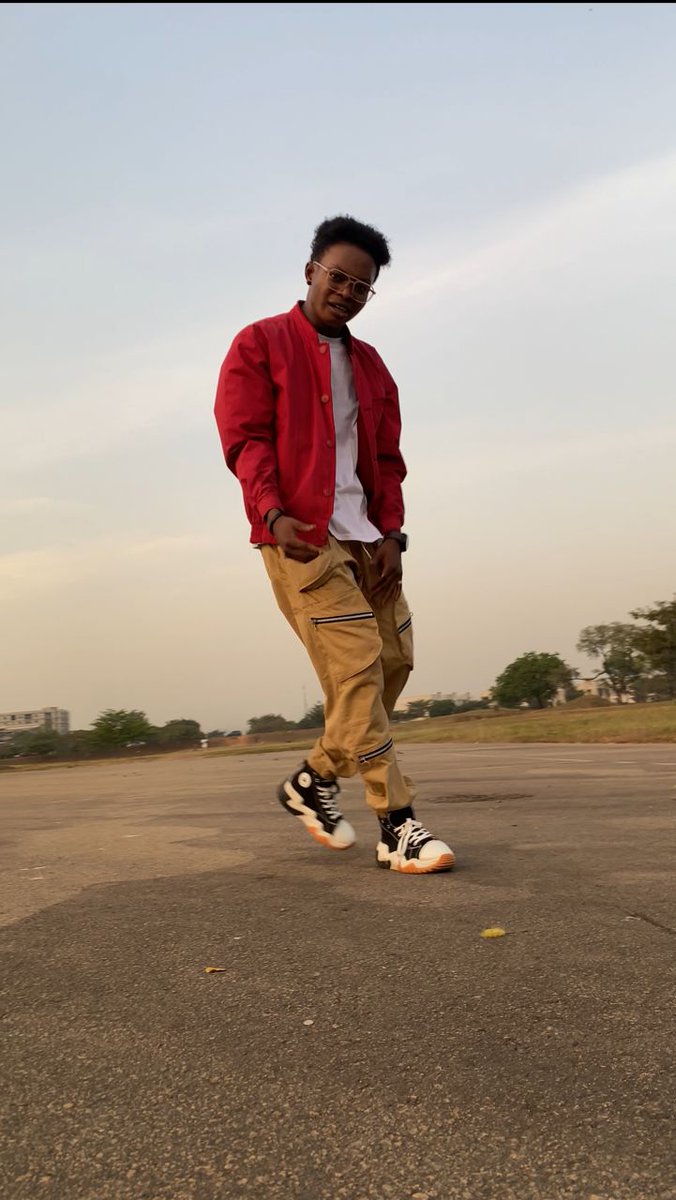 mareclothing__'s tweet image. Opening the week with our client rocking the 'Zipped out pants'!

Do you know this pant is unisex and wasn't made for guys alone? cop yours and get featured in our #clientcam episodes

Price: N10,500

Send a DM to order or visit our website on: mareclothing.com
@_DammyB_