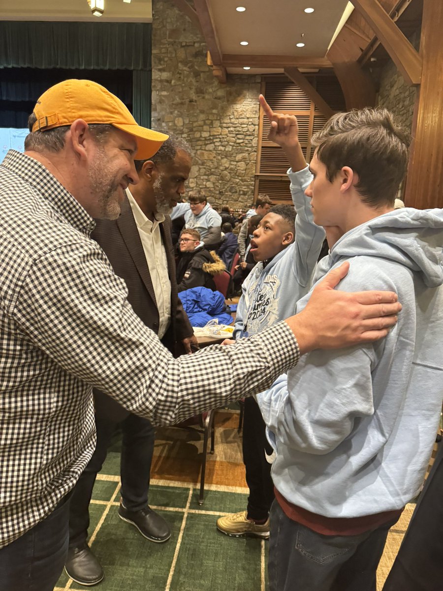 RepFaison's tweet photo. Winter Games 2024 for the @SOTennessee kicked off yesterday in Gatlinburg. It was the highest turnout of athletes in Winter Games history. @miriam_faison and I had the amazing pleasure of meeting some of the competitors. If you know of someone with an intellectual disability get them involved! There are 250 events across TN every year.