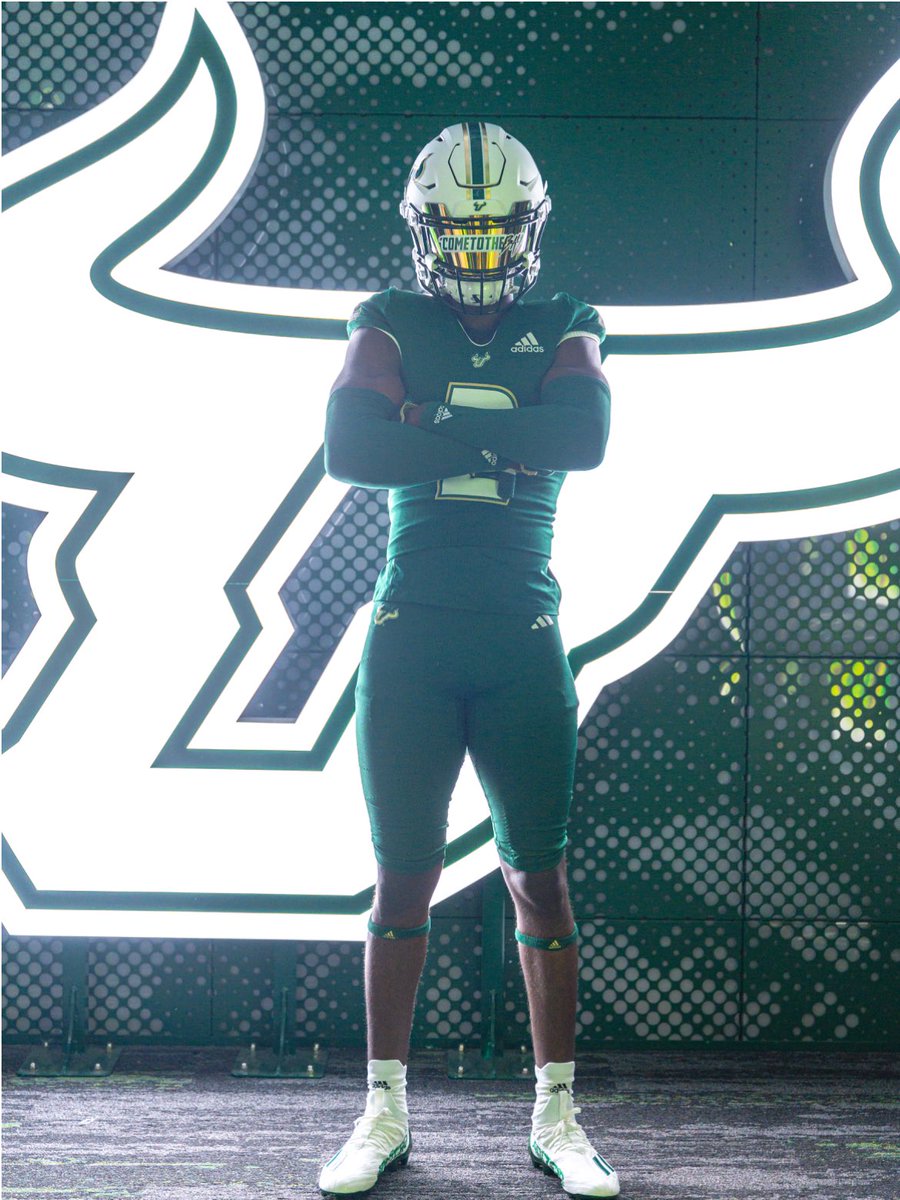 #ComeToTheBay 🟢⚪️ <a href="/Coach_DVD/">DeMarcus Van Dyke</a> <a href="/CoachKHelton_/">Coach Keyon Helton</a> <a href="/CoachGolesh/">Alex Golesh</a> <a href="/COACH217ROLAND/">Travis Roland</a>