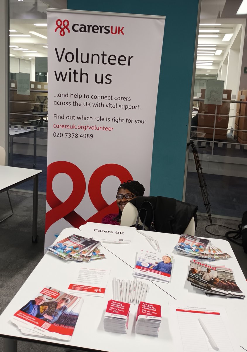 We were deilighted to be back at the London School of Economics and Political Science last Tuesday to promote the volunteering opportunities available at Carers UK! Thank you to the LSE students for visitng our stall and to @LSEvolunteering for inviting us back!
