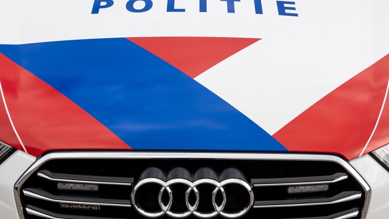 Huizen - Twee mannen aangehouden voor vernielen auto’s dlvr.it/T22Chq