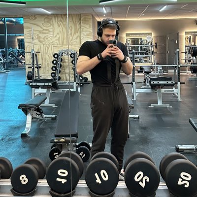 coleharii's tweet photo. #NewProfilePic https://t.co/qe9lF1GI4J