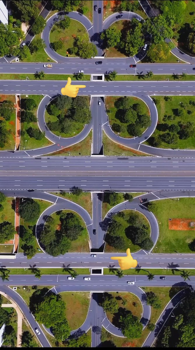 Brasília... O mais legal é qdo vc tem que sair daqui (👉) para cá (👈).