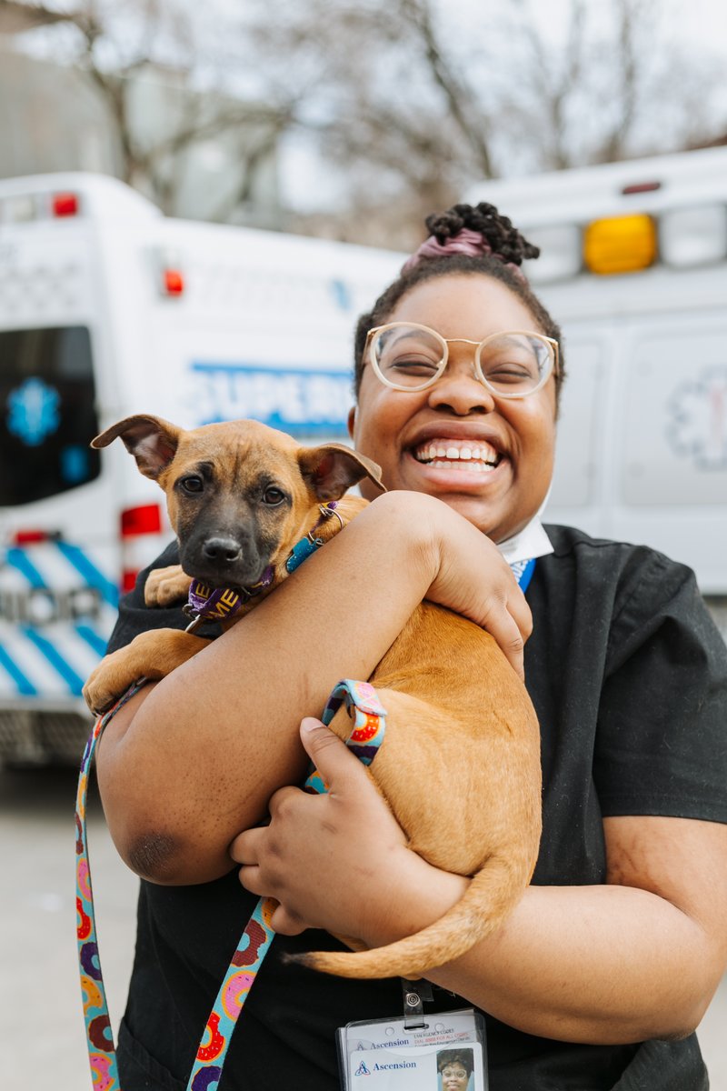 PUPPYGRAMS ARE BACK. 💕
Our Puppygram deliveries include puppy snuggles delivered directly to recipients' doors! You, your sweetheart, family, or office can enjoy a visit from foster puppies in One Tail’s care! Reserve yours today -&gt; onetail.org/puppygram