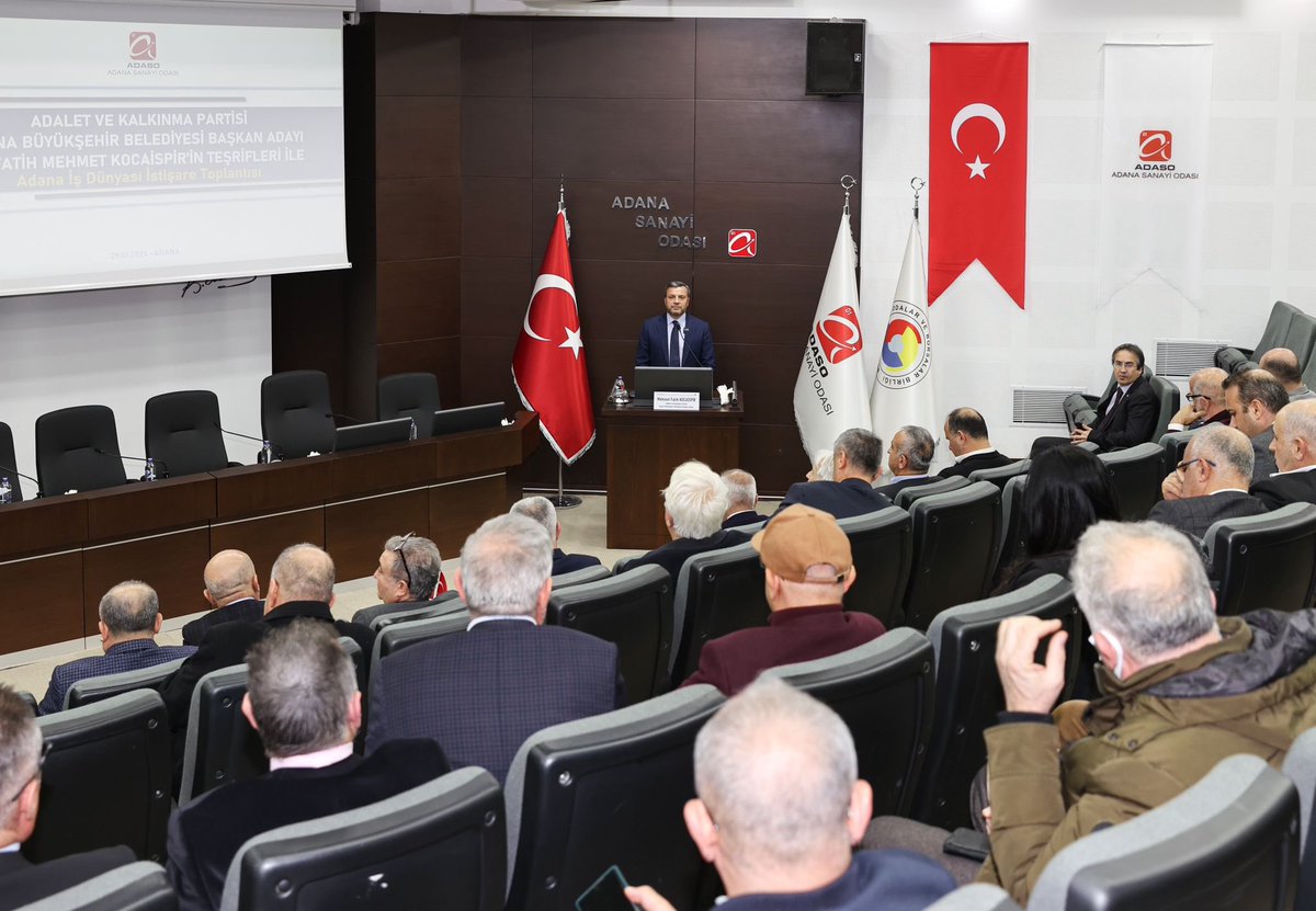 fmkocaispir's tweet photo. Adana Sanayi Odası Yönetim Kurulu Başkanı Zeki Kıvanç, Meclis Başkanı İsrafil Uçurum, Yönetim Kurulu Üyeleri, meclis üyeleri ve iş insanlarıyla Adana Sanayi Odasında bir araya geldik. 

Toplantıda, Adana'mızın sanayisinin gelişimi için neler yapabileceğimizi ele aldık, görüş alışverişinde bulunduk. 🙋‍♂️