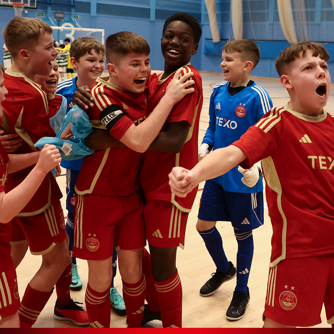AberdeenFC's tweet photo. Our U12s won the sixth edition of the Katoni Cup at the weekend.

Well done to our young Dons and thank you to everybody who took part.

Also, thank you to Katoni Engineering for their continued support of the competition 👏

#StandFree | @AberdeenFCYouth