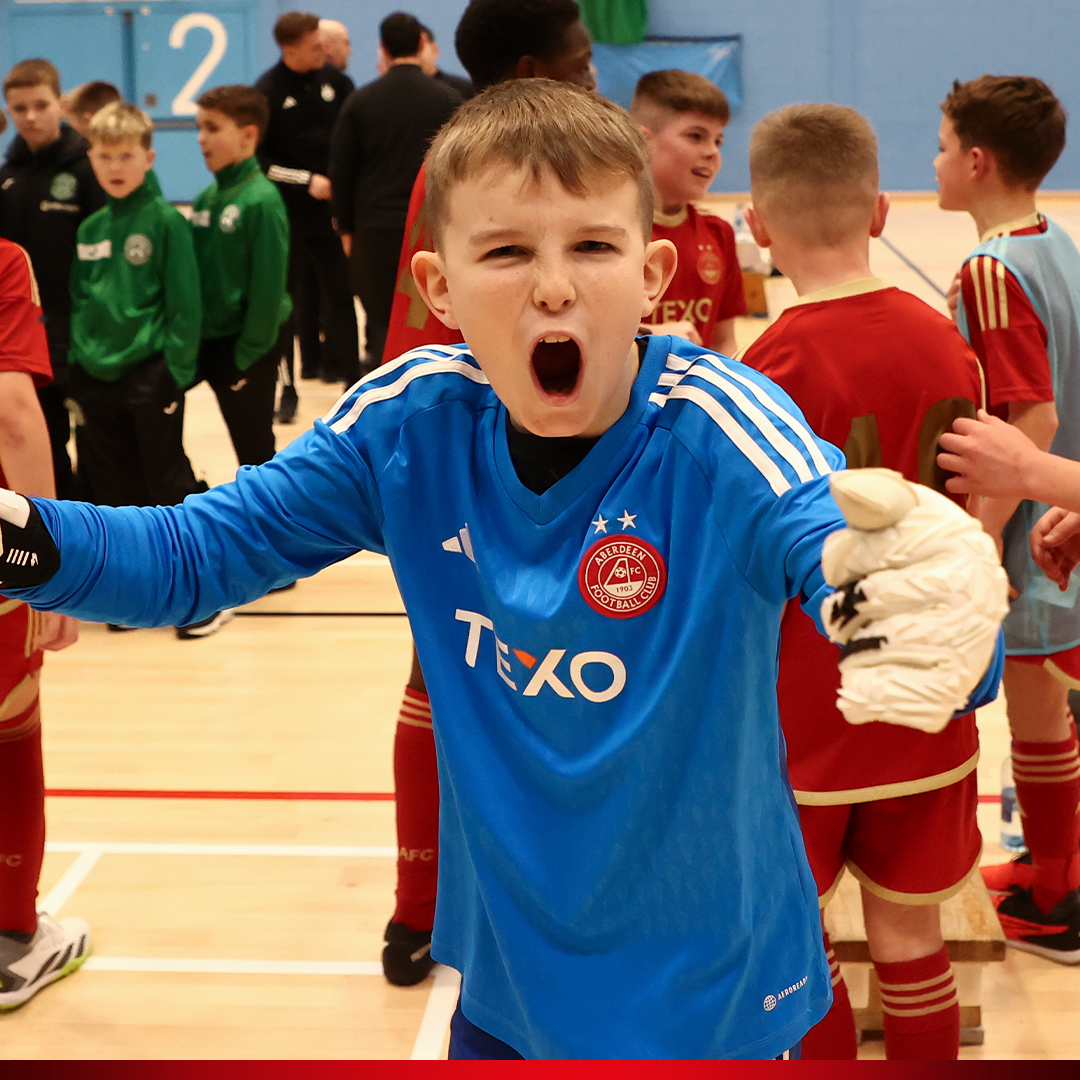AberdeenFC's tweet photo. Our U12s won the sixth edition of the Katoni Cup at the weekend.

Well done to our young Dons and thank you to everybody who took part.

Also, thank you to Katoni Engineering for their continued support of the competition 👏

#StandFree | @AberdeenFCYouth