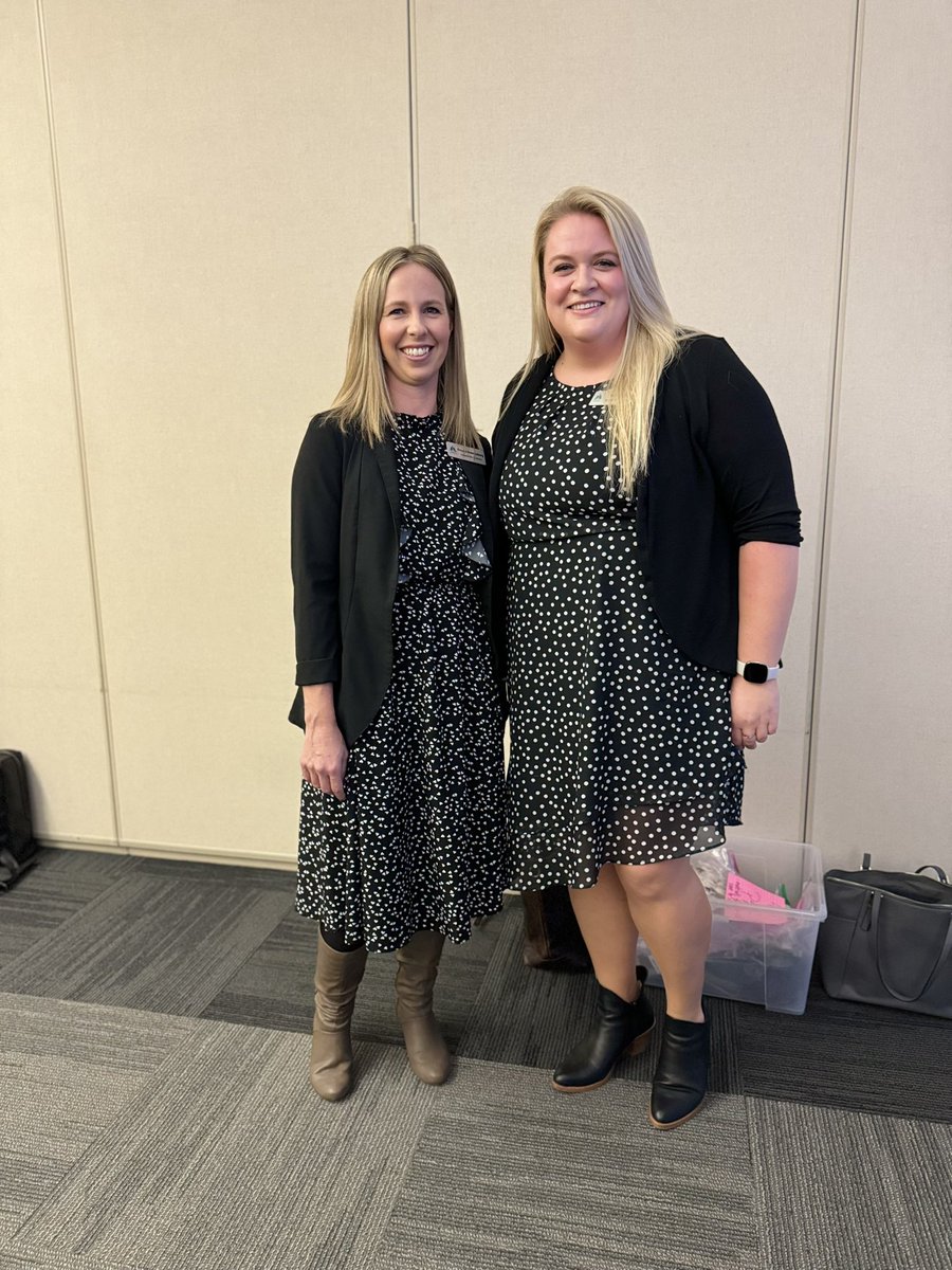 You know it’s going to be a good session when your presenters are THIS detail oriented! 
#eips #sciencecurriculum #twins