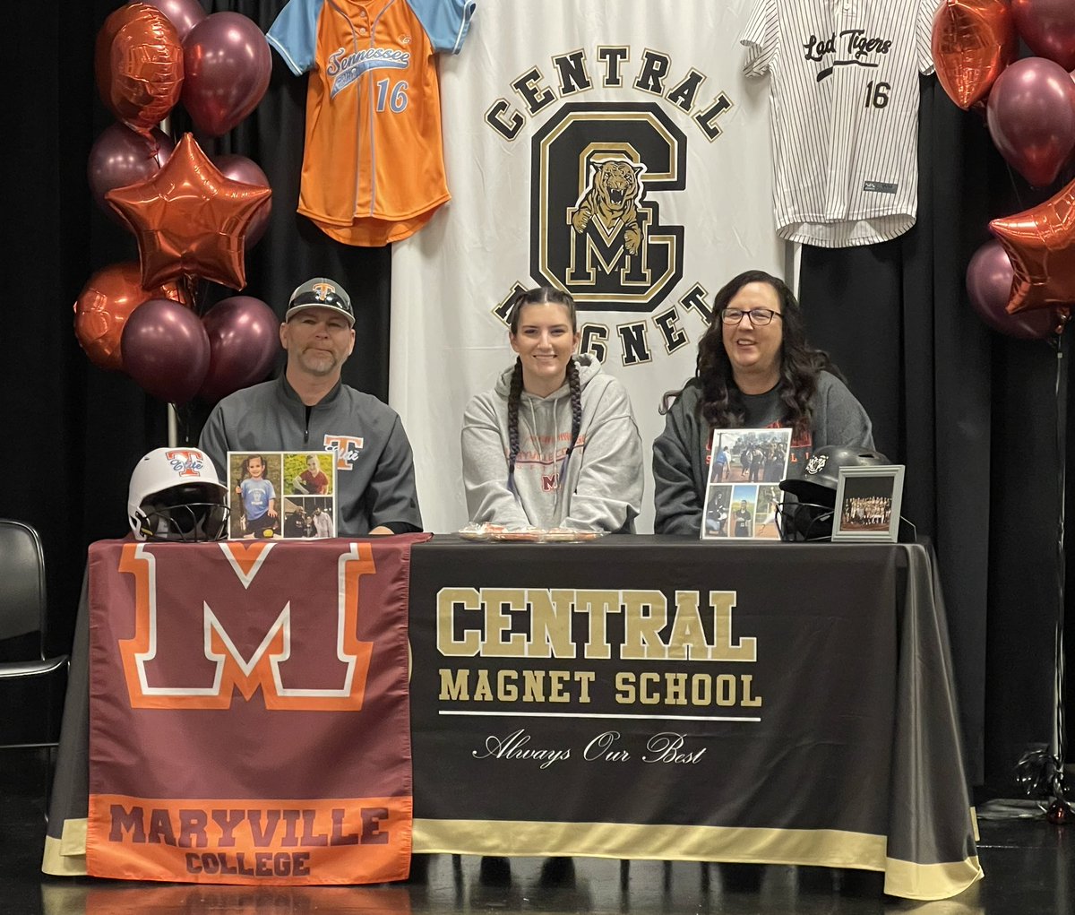 Congratulations to Jacey Goetzinger who signed today to play softball at Maryville College!!! <a href="/CentralMagnetSB/">Central Magnet Softball</a>