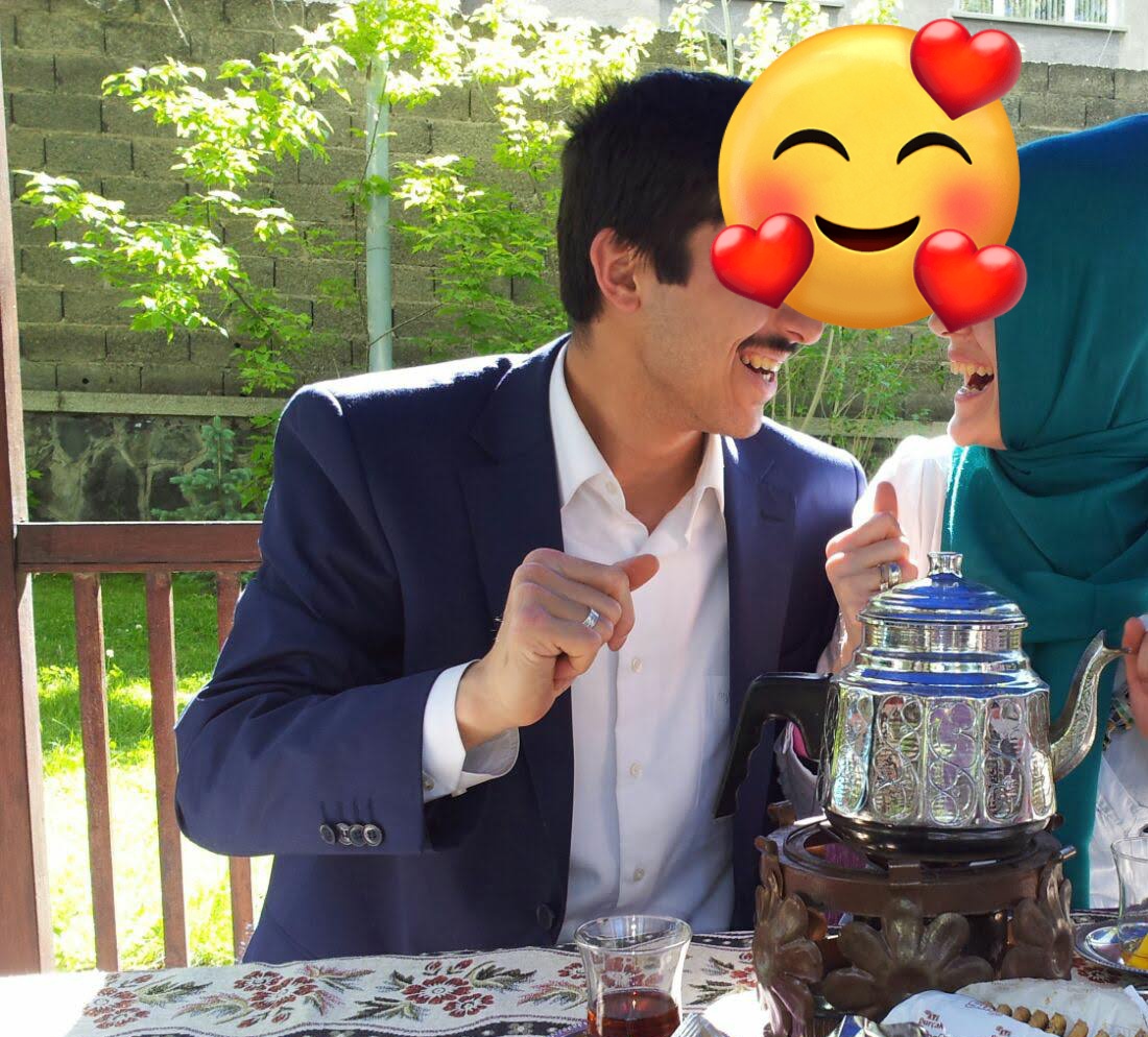 Eskiden güldüğümüzde gözümüzün içi de gülüyordu...

7 yıl 6 ay...
Çok özledim...
