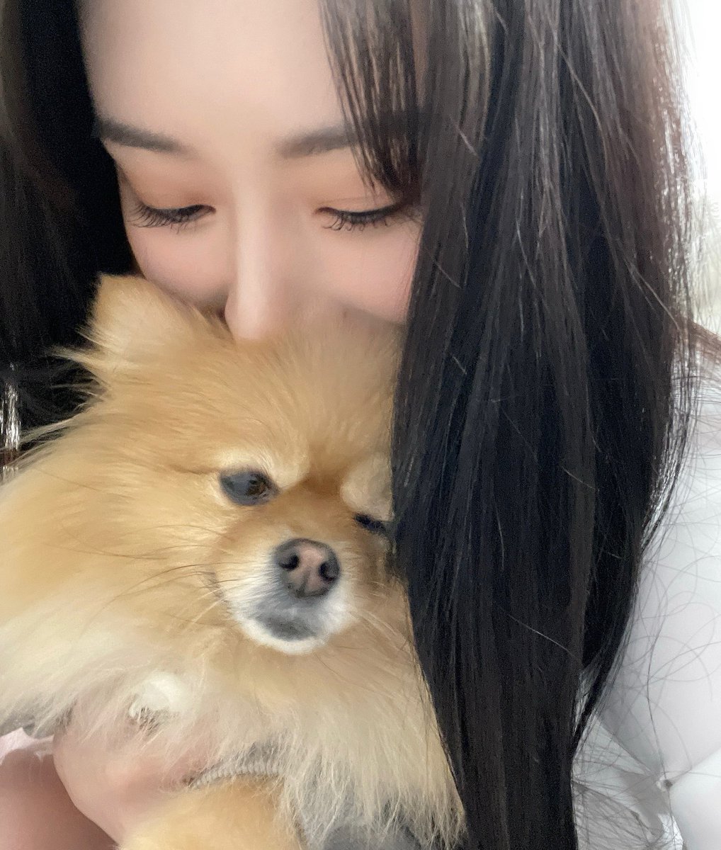 DC_Weverse's tweet photo. 230128 | #수아’s Post 

#SuA: “Our baby ❤️
Pie, I love you ❤️
Family photo ❤️”

@hf_dreamcatcher #Dreamcatcher #드림캐쳐 https://t.co/aK8SNMWE0q