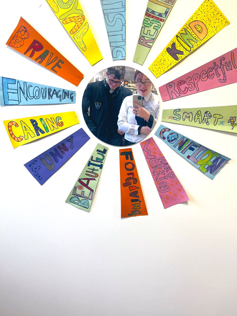 MissTonner's tweet photo. Monday selfies in our affirmation mirror 💛 Hope everyone has a positive week 💪 @AirdrieAcademy https://t.co/XHA8ttUMTR