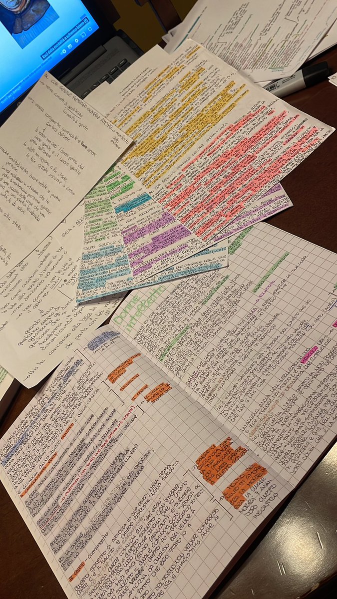 folkvaldz's tweet photo. fare la scriba è il mio passatempo preferito 😋🥰🤩 https://t.co/perS2evj1A