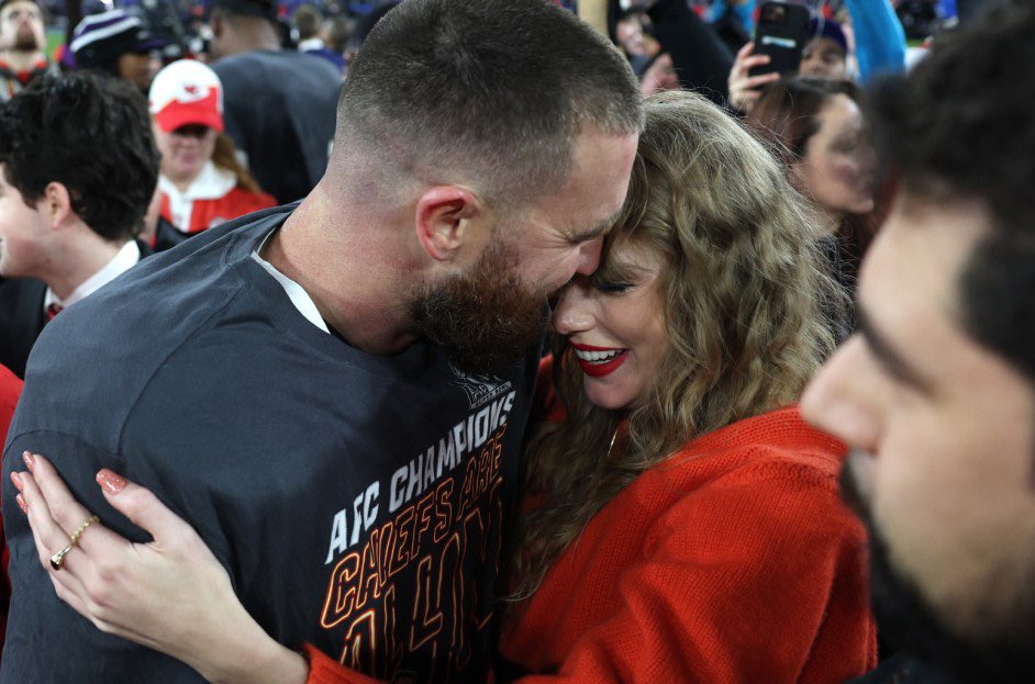 Croom4Men's tweet photo. congrats to Croom brand ambassador @tkelce https://t.co/c6IFDtnDni