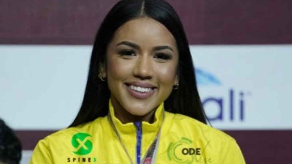 revistaronda's tweet photo. ¡Orgullo nacional! Yorgelis Salazar logró la medalla de oro en la K1 Premier League París 2024  https://t.co/sRRWTXD6po https://t.co/wFmGFr2kiF