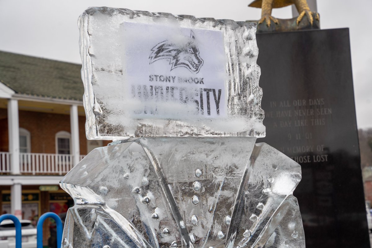 stonybrooku's tweet photo. We had a cool time at @PortJeffChamber's Ice Festival this past weekend! 😉

Check out the brilliantly sculpted #SBU themed throne: https://t.co/LOIVmdyW23