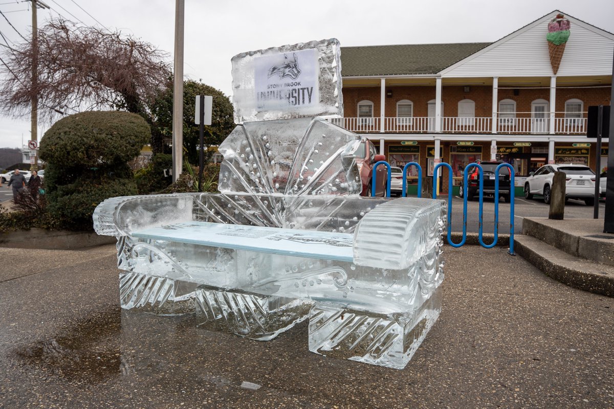 stonybrooku's tweet photo. We had a cool time at @PortJeffChamber's Ice Festival this past weekend! 😉

Check out the brilliantly sculpted #SBU themed throne: https://t.co/LOIVmdyW23