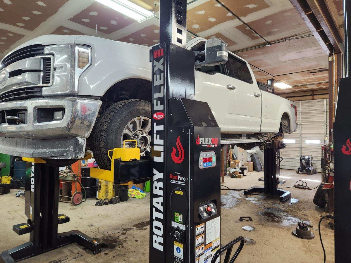 flynnstowingnj's tweet image. Doesn't Your Truck Deserve A Spa Day?
This work truck had a full-service day of preventative maintenance including brakes, tires, wheel alignment, &amp;amp; a DOT inspection. Give us a callto schedule an appt. 609-894-2729
#flynnstowing #truckrepair #wheelalignments #pmservice #tires