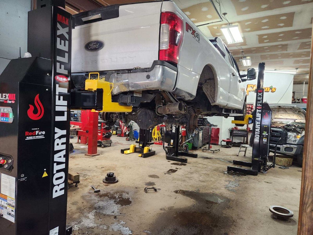 flynnstowingnj's tweet image. Doesn't Your Truck Deserve A Spa Day?
This work truck had a full-service day of preventative maintenance including brakes, tires, wheel alignment, &amp;amp; a DOT inspection. Give us a callto schedule an appt. 609-894-2729
#flynnstowing #truckrepair #wheelalignments #pmservice #tires