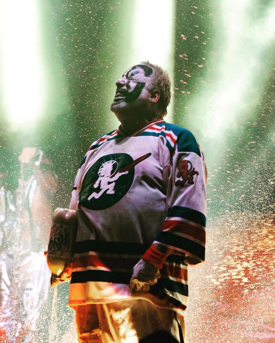 icp's tweet photo. Come join us for the 24th Annual Gathering of the Juggalos!

Aug 14th to the 17th 2024 at Legend Valley in Thornville Ohio.

Tickets go on sale at https://t.co/MsOGWduBhs on Feb 9th at 9pm (EST).

Something Wicked This Way Comes...

📸 @fortycalpro https://t.co/GAzjycqJPJ