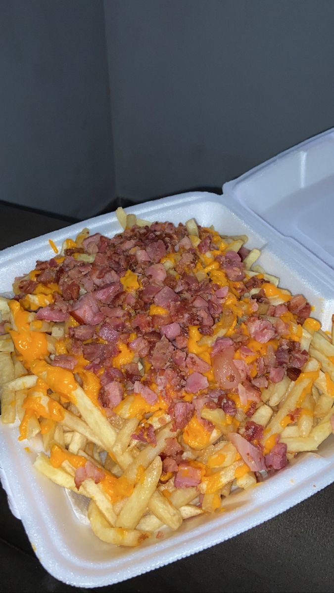 BATATA CHEDDAR E BACON