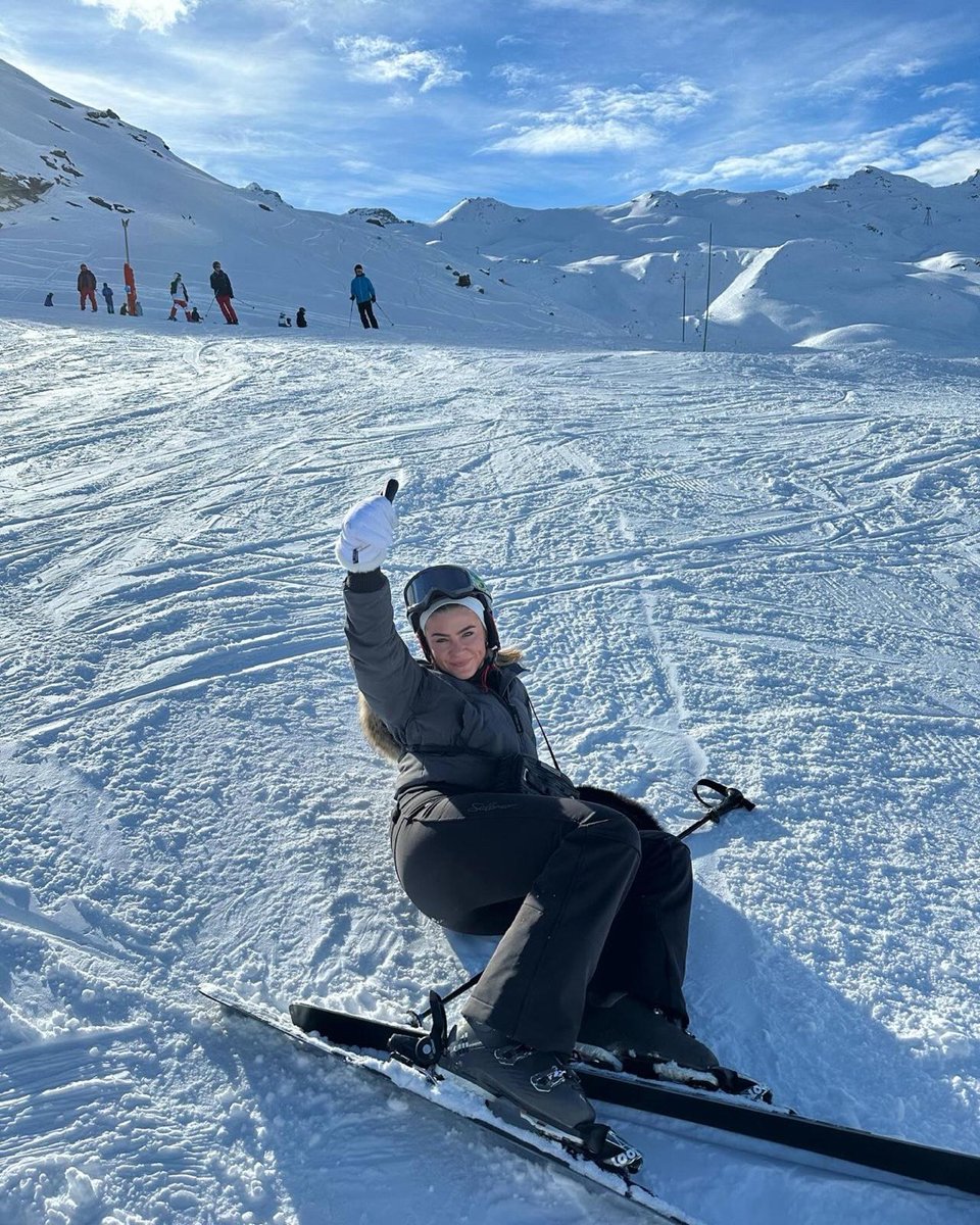 AreaWorkplaces's tweet photo. Farewell to Propski24! ๐ฟโจ
What an incredible week it has been, connecting with industry colleagues on the French slopes! โท๏ธ
@propski
#propski #networking #areaworkplaces https://t.co/ZlZrGlvUyA