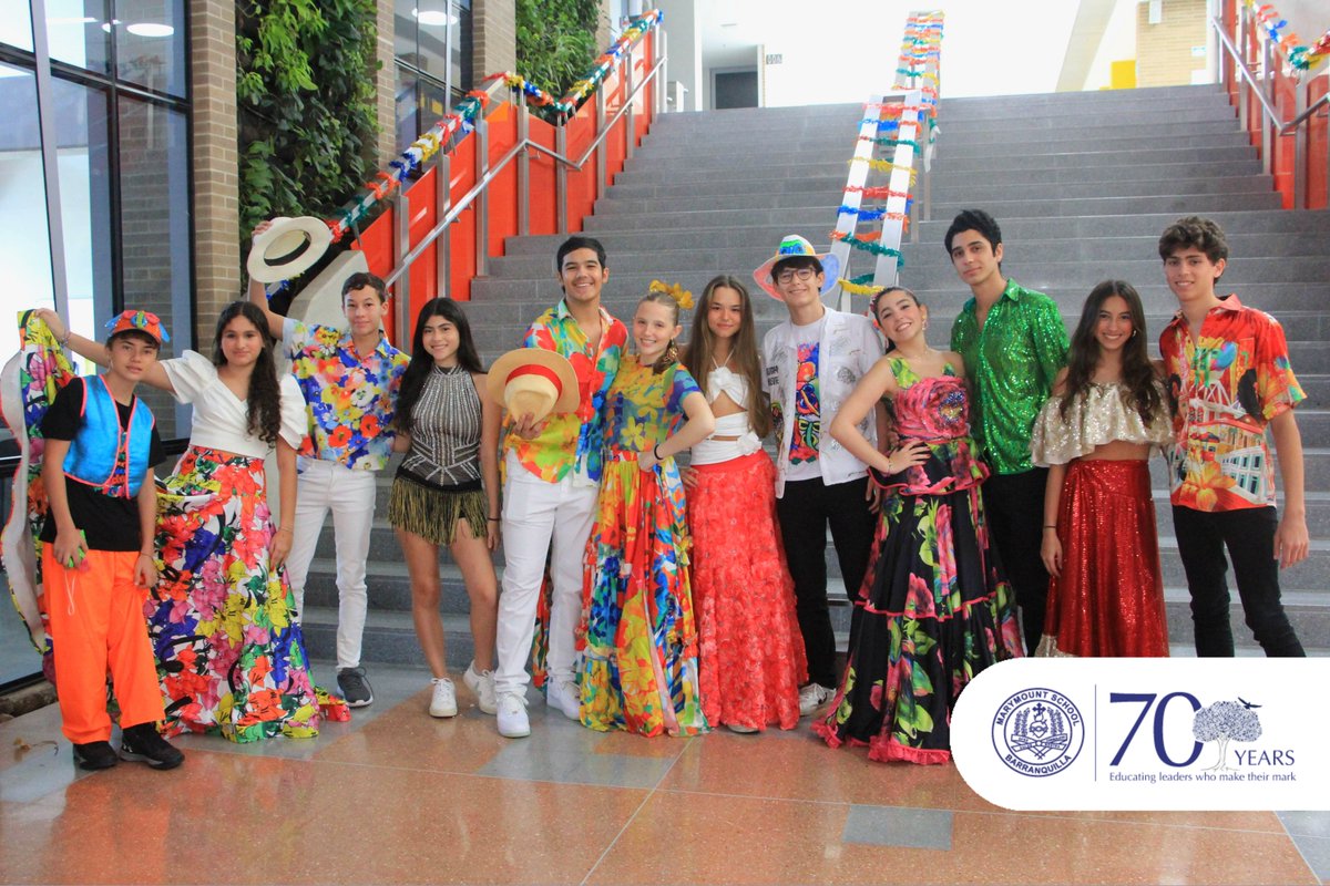 Marymountbq's tweet photo. Officially presenting the Carnival Kings and Queens of Middle School and High School:
#CarnavaldeBarranquilla2024 #CarnavalMarymount #MarymountBarranquilla https://t.co/dh7TF0EeSP