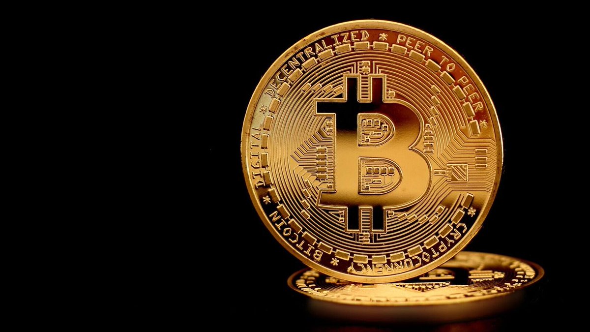 Spot Bitcoin ETF: A paradigm shift in the world of cryptos? newscryptos.com/bitcoin/spot-b… #Bitcoin