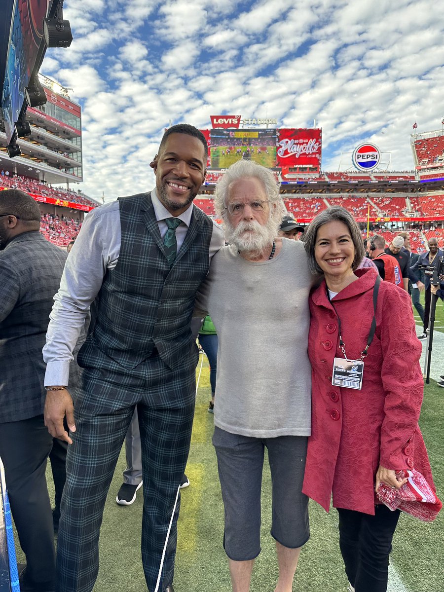 “Niners know how…”
Romeo Okwara - a great dude. I was wishin’ I coulda wished him better luck