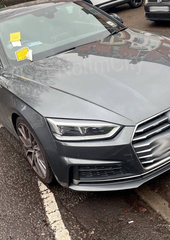 CaFNottmCity's tweet image. One way of getting the attention of an @ParkingTeamNttm officer, is to park on zig-zags at a crossing, with a iffy visitor permit affixed in the car and using a #BlueBadge.
Turns out the badge holder wasn't there either!
#RespectTheBadge #KnowTheRules #AbuseItLoseIt