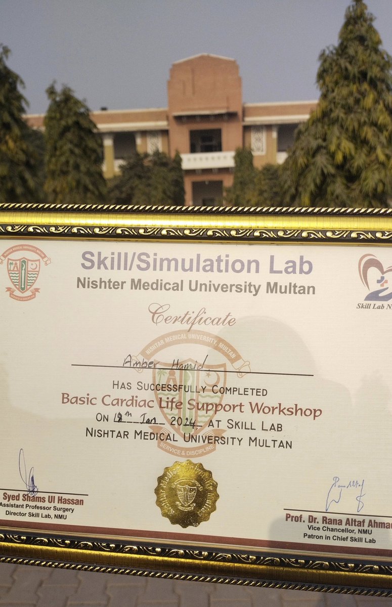 l am happy to announce that l have successfully completed Basic Cardiac Life Support Workshop from Nishter Medical University Multan.
#Nishtermedicaluniversity
#NishterHospitalMultan
#Doctor
#basiclifesupport 
#training