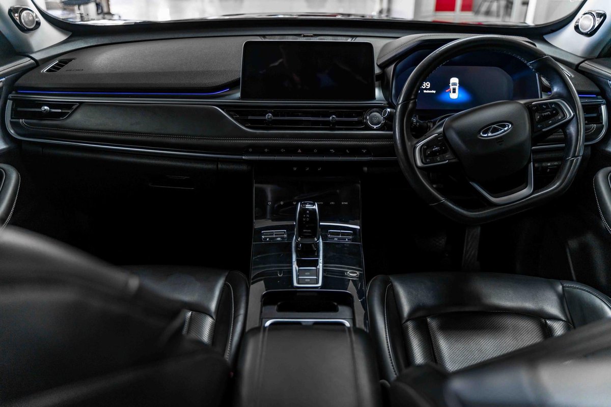 SAutosolutions's tweet photo. The 2022 Chery Tiggo 8 Pro 1.6TGDi, a harmonious blend of cutting-edge technology and sophisticated design. 

2022 | 50,874KMs | Automatic | Petrol | R539,990 🎈

📍Potchefstroom, South Africa

#cherry #cherytiggo #cherytiggo8pro #chery #cars #suspended #adultingshowmax https://t.co/urTFCdA1eY