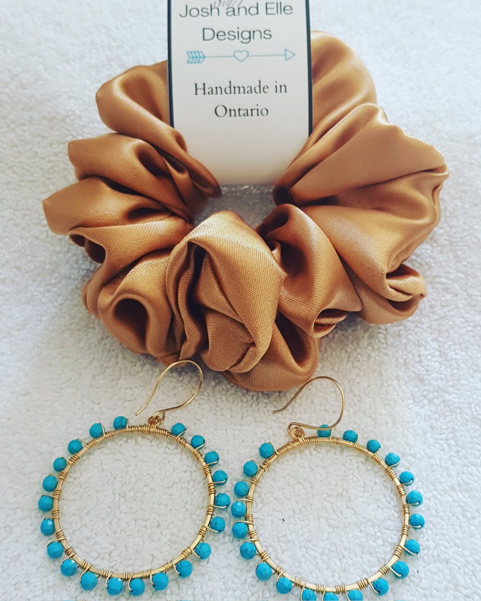 joshandelle's tweet photo. Turquoise and gold, what a fabulous combo...
https://t.co/AWG97O9DKy 
.
.
.
#SmallBusiness #blackownedbusiness #Mississauga #ontario #Handmade #handmadejewellery #scrunchies #satinscrunchies #shoplocalontario #buyblack #buyhandmade #supportlocalbusinesses #supporthandmade https://t.co/LNjynqmaHO