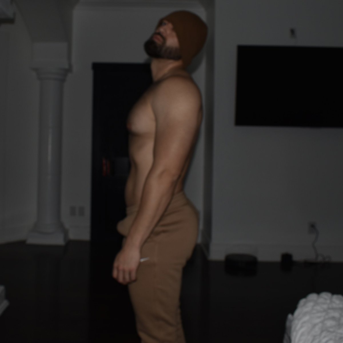 CheapChampagnee's tweet photo. Brown boy https://t.co/espo6F2JDT