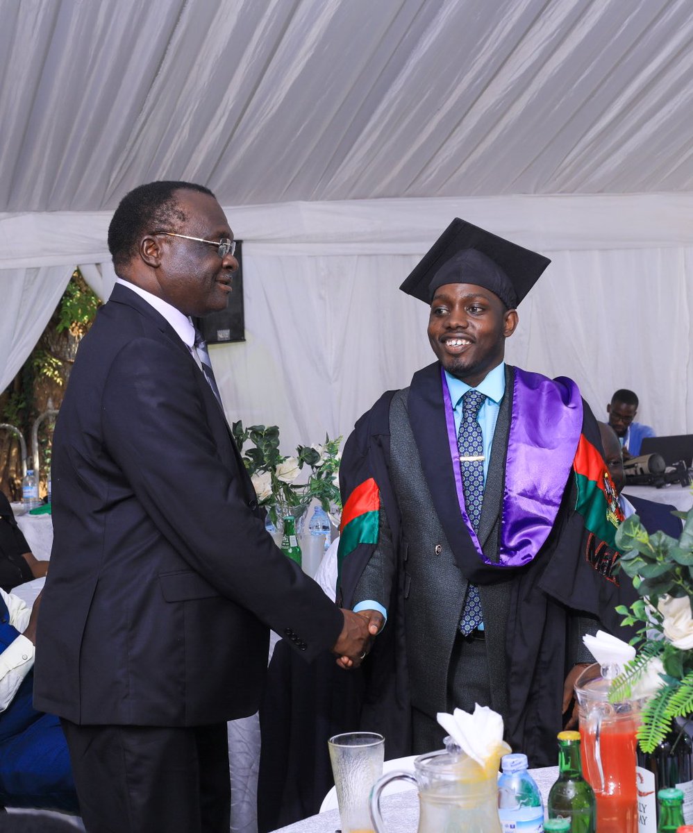 sabiti_edwin's tweet photo. Today I graduated from Makerere University with a degree of Bachelor of laws. I was also privileged to be handed, by the Chief Justice, the @ug_lawsociety award in recognition of graduating among the best three students in my class. I pray that the next journey is kind to me🙏 https://t.co/3TwuGVvbQA