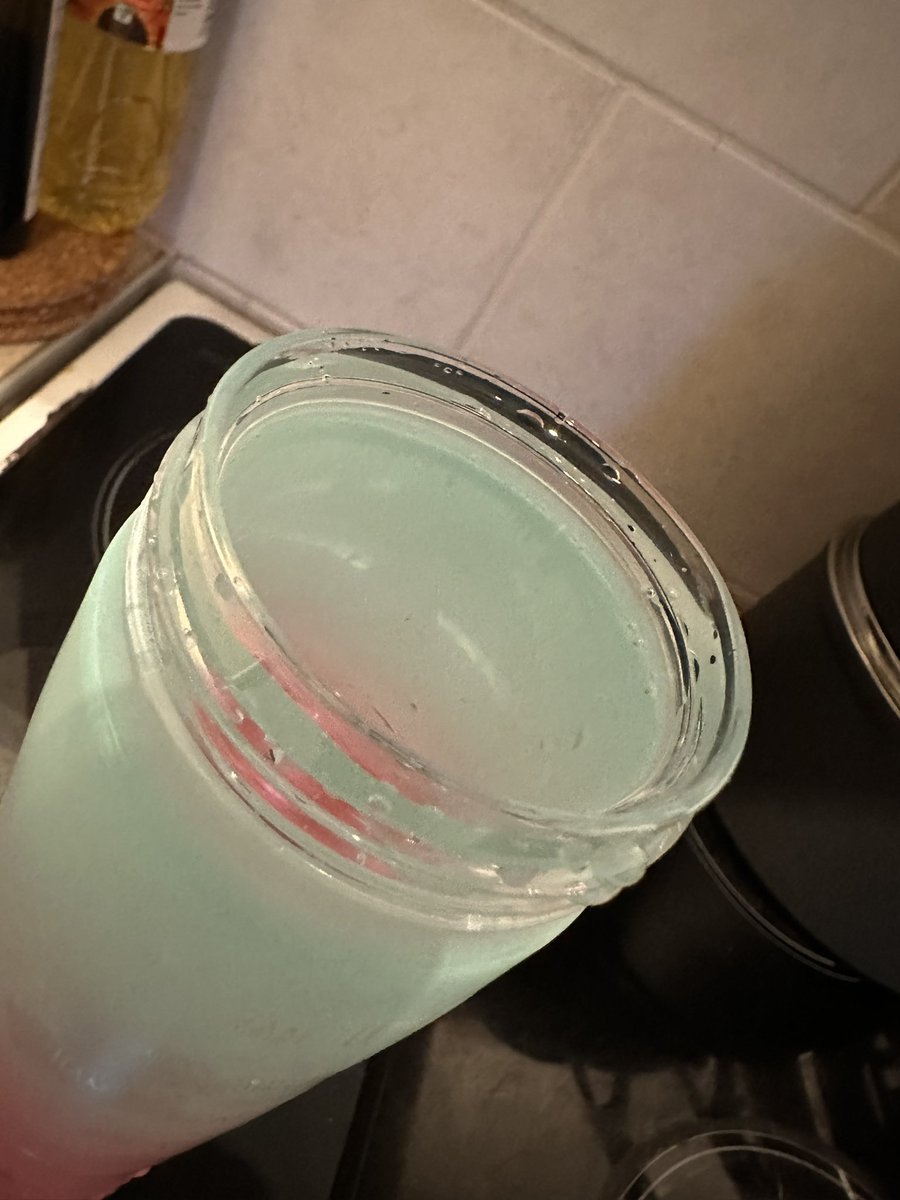 keavyhorricks's tweet photo. @homebargains 150ml short https://t.co/JkyAMki7h1