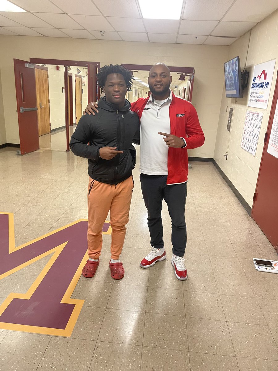 RhyanBrown9's tweet image. Blessed to be Re-Offered a Full ride to The university Of Austin Peay 🐍🖤
@Coach_Shugg  @Golden_Wildcats  @CoachBobo_1 @johnvarlas  @CSmithScout