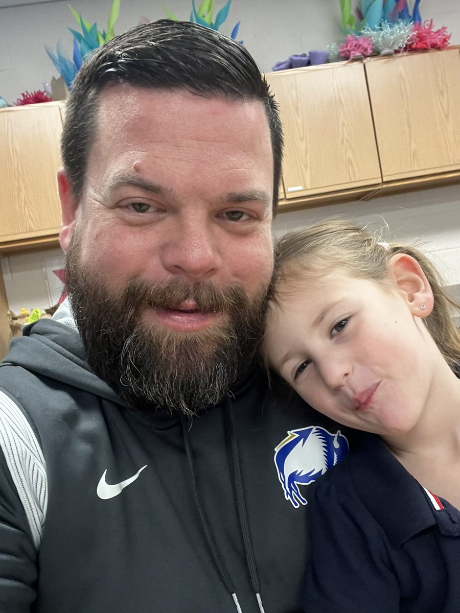 coachg71284's tweet photo. Got to hang with Cora at school today! #GirlDadStuff ❤️ https://t.co/YGm2PDyIjY